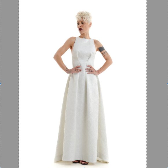 LOCKER ROOM SLEEVELESS WHITE MAXI DRESS - Picture 1 of 13